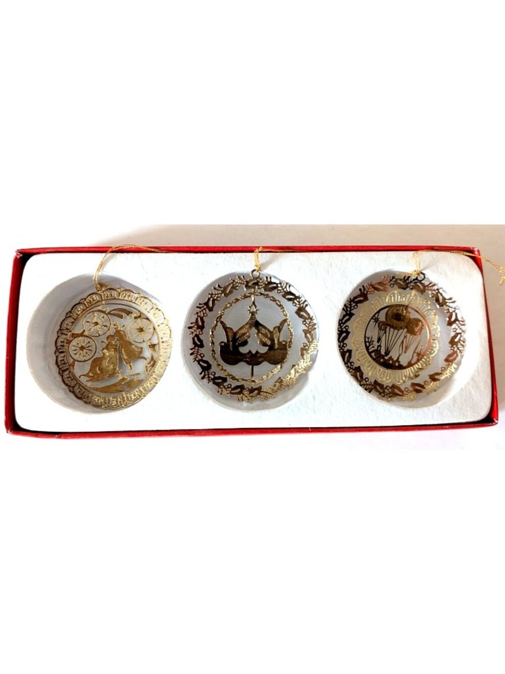 Vintage Woodward's Christmas Decoration Set Of 3 Gold Color Filigree Boxed 2.5"